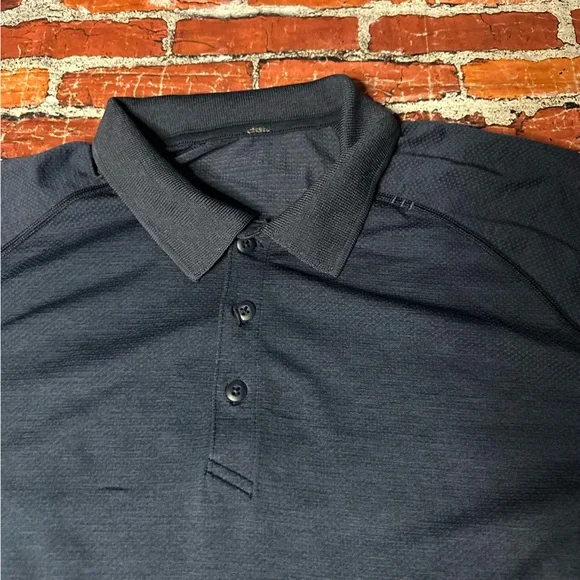 Mens lululemon polo - Picture 3 of 5